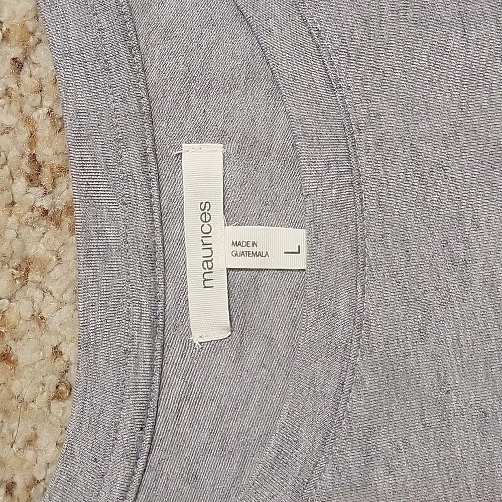Maurices Tee - Picture 2 of 3